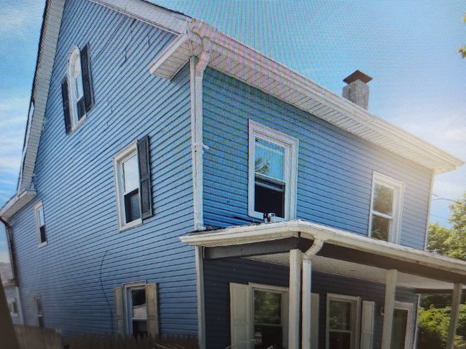 1st image of 501 N 4th St