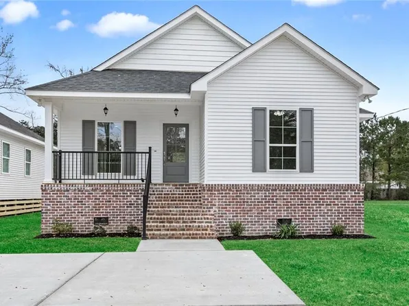 60419 Aqua St, Lacombe, LA 70445