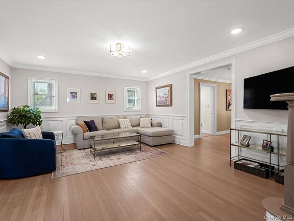 5th image of 59 Franklin Place