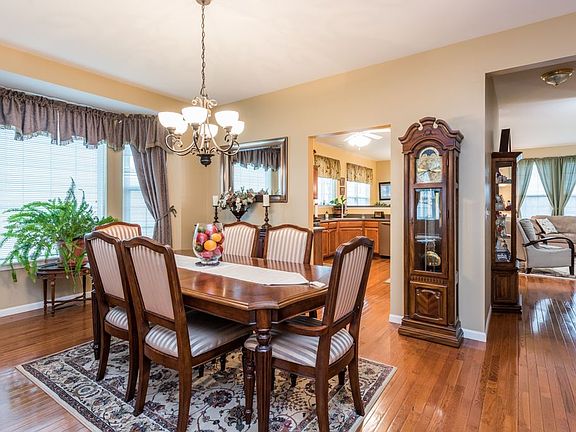 4th image of 13117 Birmingham Ct
