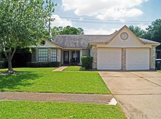 910 Canonero St, Stafford, TX 77477