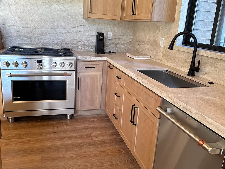 684 Olympic Dr — Photo 8
