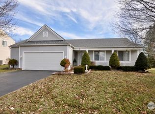 338 Persimmon Ln, Oswego, IL 60543