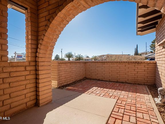 5th image of 735 De Leon Dr