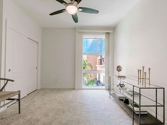 4th image of 525 11th Ave Unit 1307