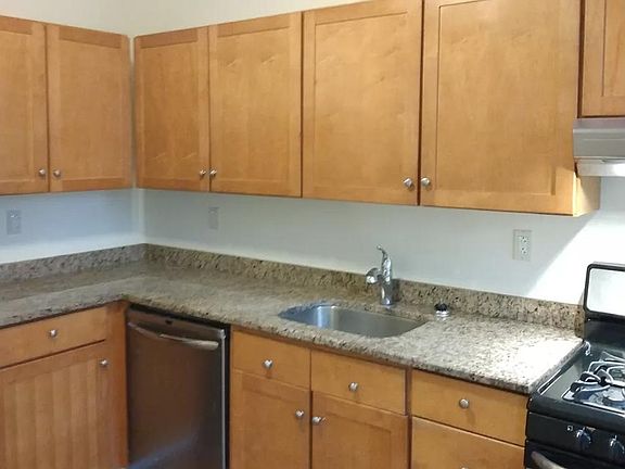 4th image of 5141 Walnut St Floor 2
