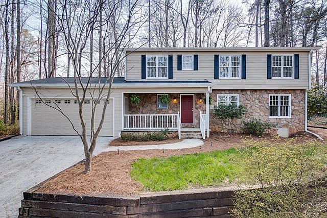 1st image of 4742 Geneva Dr