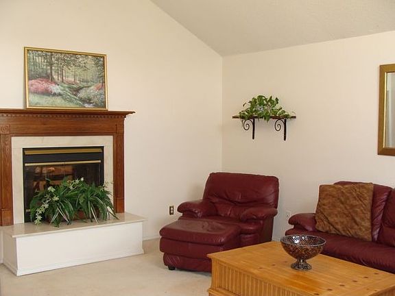 3rd image of 217 Southridge Dr