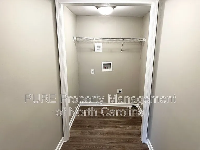 213 Irma Ave — Photo 32