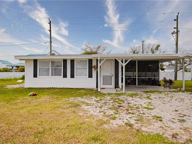 16820 Banyon Ct — Photo 1