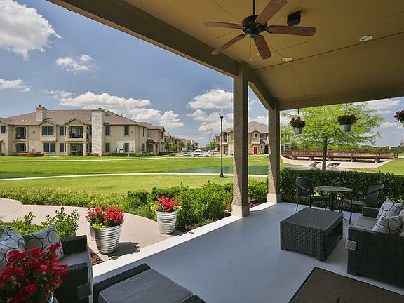 2nd image of 980 S Coit Rd APT 122