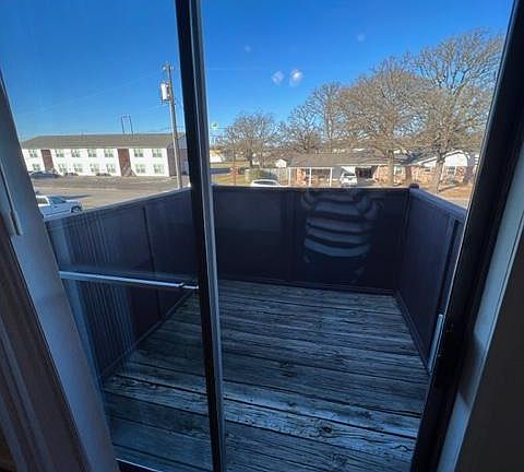3rd image of 475 Industrial Dr W #314