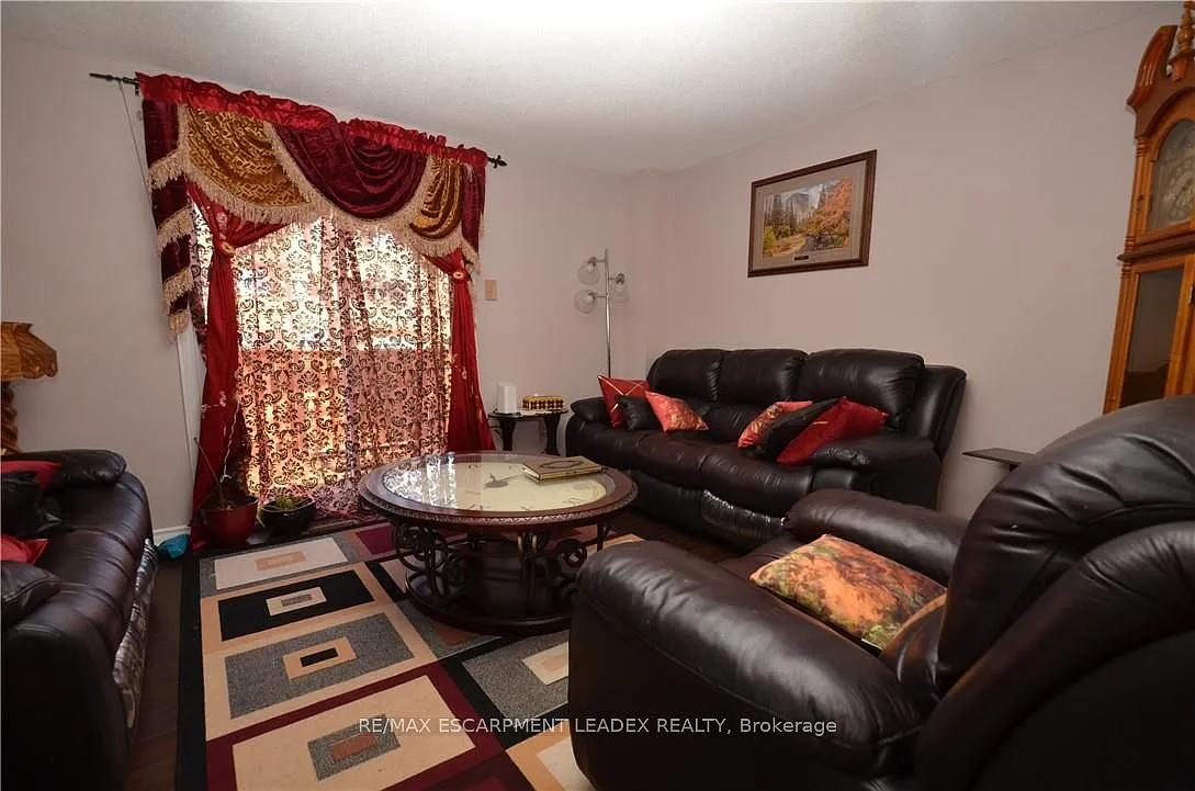 2 bed, $2,100 — Photo 2
