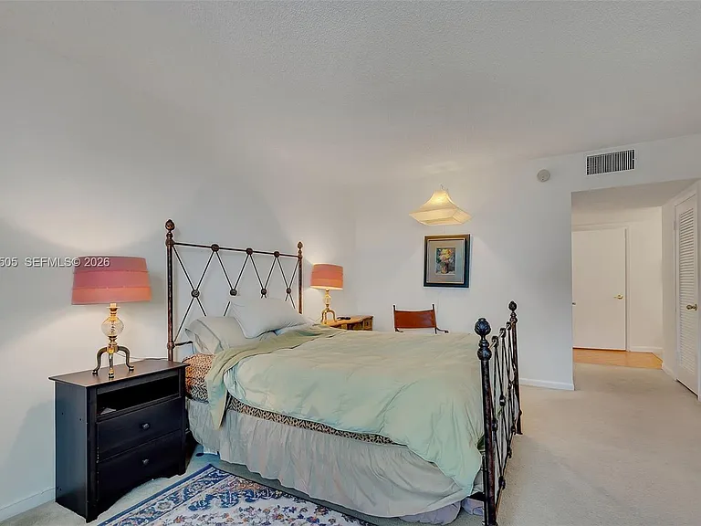2301 Collins Ave #533 — Photo 5
