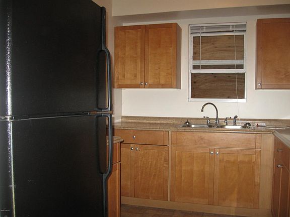2nd image of 1320 S Atlantic Ave