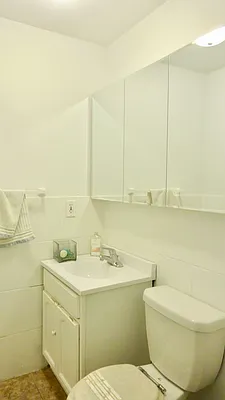 Rented by Grand & Co. | media 44