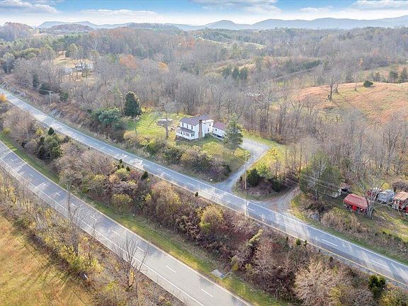 2nd image of 6457 Roanoke Rd