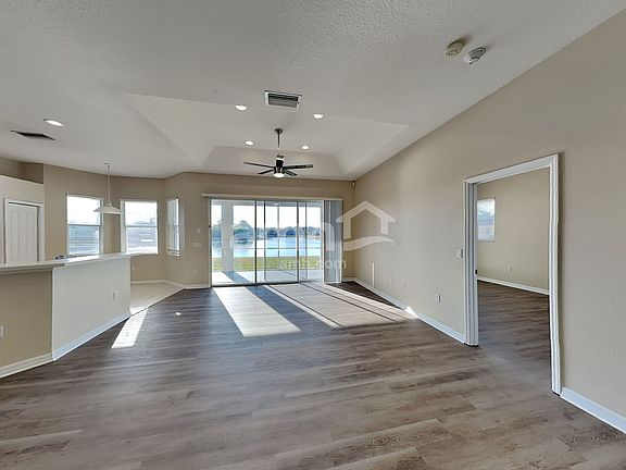 5th image of 8215 47th Street Cir E