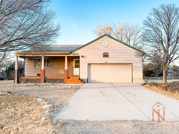 7575 Lindsay Dr, Holcomb, KS 67851