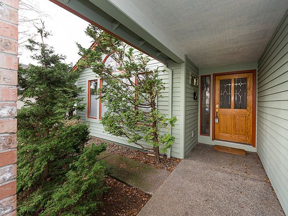 4th image of 3208 SE 155th Ave