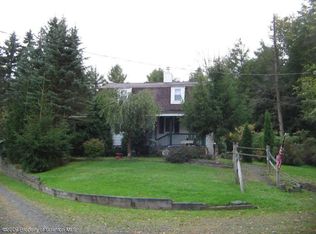 233A Pine Grove Rd, Gouldsboro, PA 18424