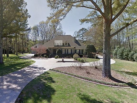3rd image of 180 Forrest Hills Dr