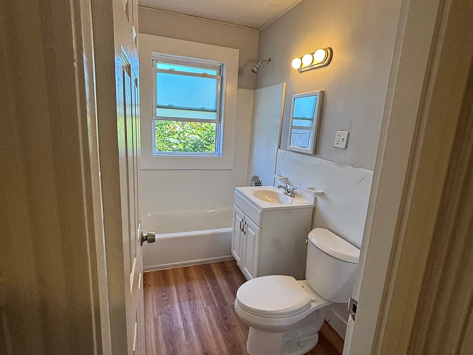 53 Arlington St #5