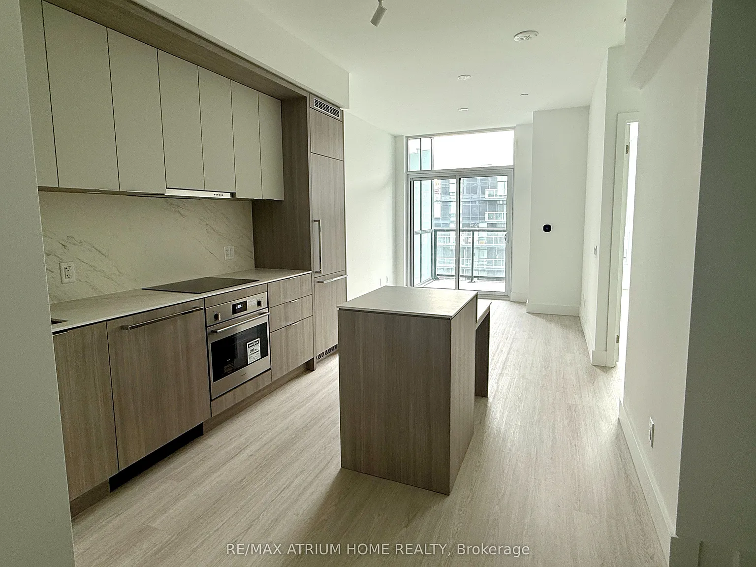 2 bed, $2,450 — Photo 2