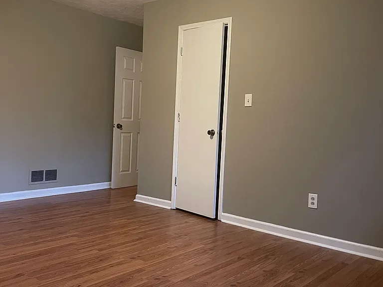 365 River Brook Ct #365 — Photo 9