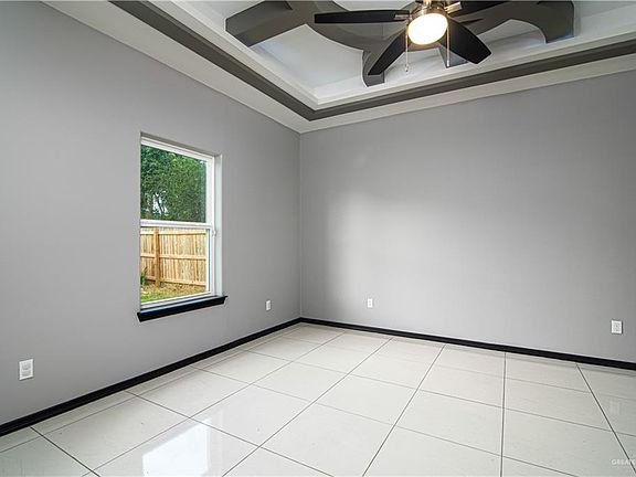 4th image of 441 Manshir Cir