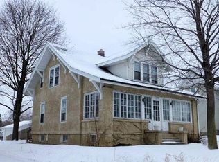 376 W Sumner St, Hartford, WI 53027