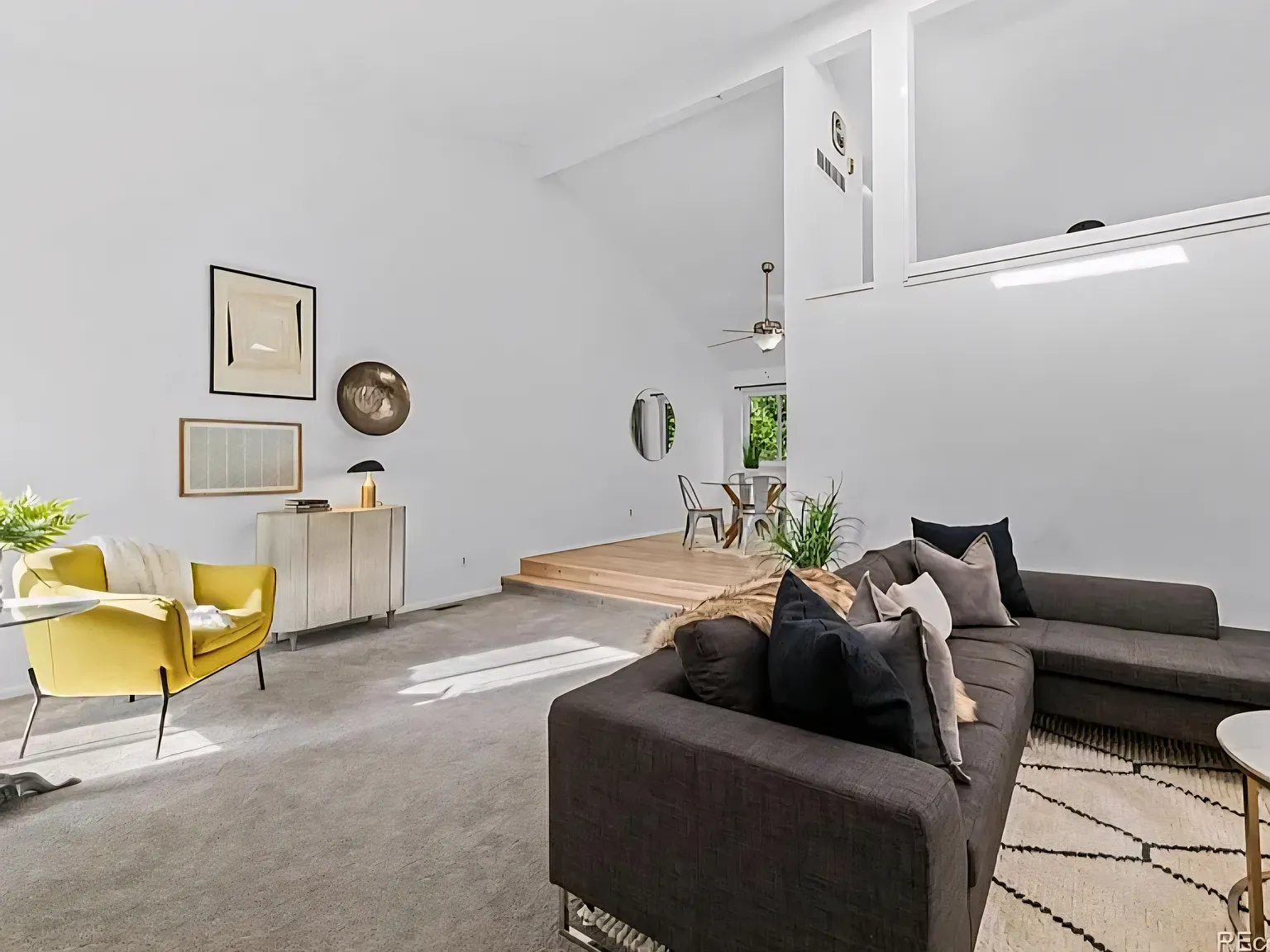 2 bed, 1572 sqft, $2,700 — Photo 3