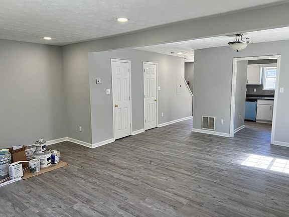 2nd image of 891 891/893 NW Rosser St #893