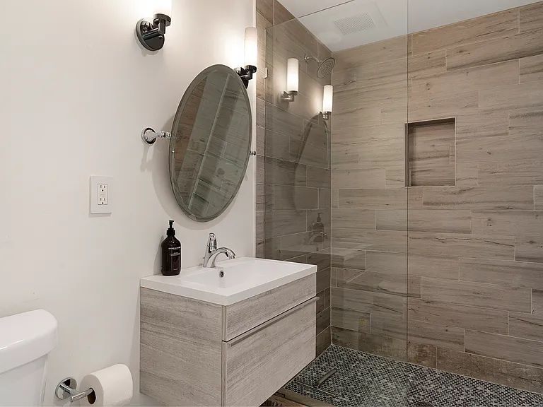 50 Manor Ln N — Photo 18