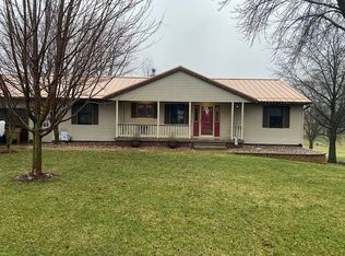 605 Suncrest Dr, Sherrard, IL 61281