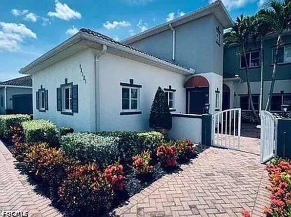 12101 Santaluz Dr APT 201, Fort Myers, FL 33913