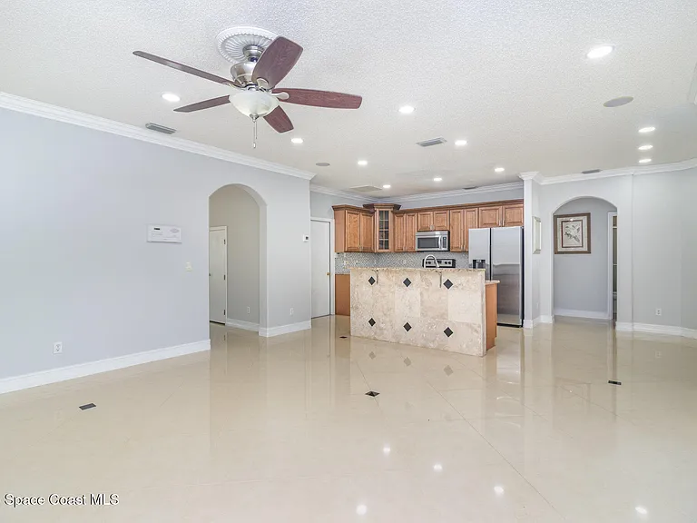 2893 Glasbern Cir — Photo 8