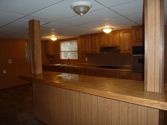 5th image of 4327 SE Skyline Dr