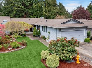 24832 11th Ave S, Seattle, WA