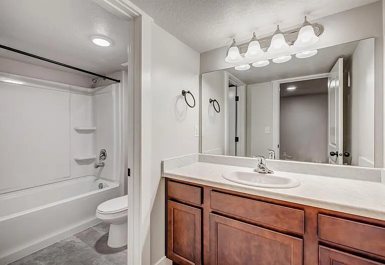 3904 W Hardman Way #NEXT TO LAUNDRY — Photo 25