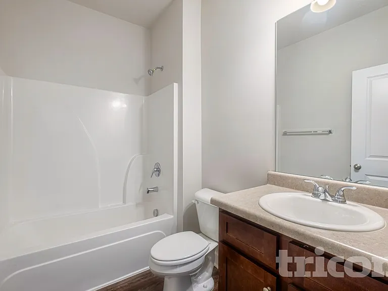 4035 Evelyn View Ct — Photo 10