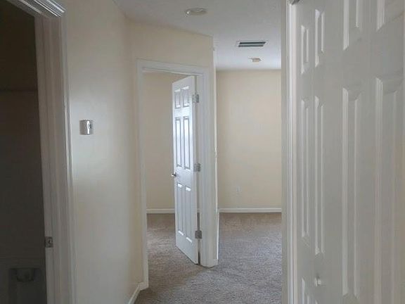 4th image of 1490 Shadow Creek Dr