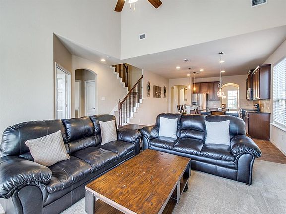 4th image of 1017 Bird Creek Dr