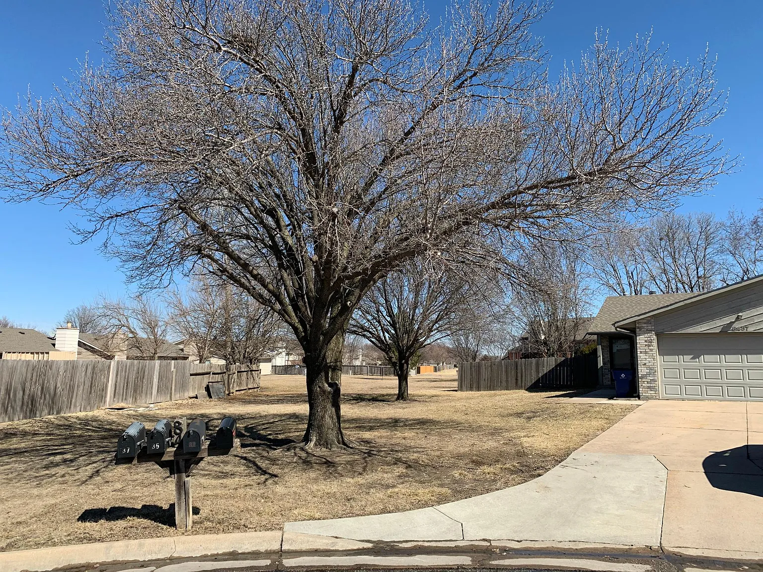 2 bed, 1.5 bath, 1224 sqft, $1,200 — Photo 3