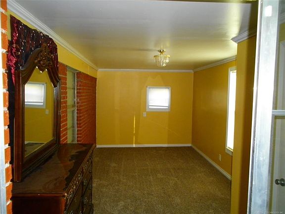 3rd image of 1834 S 71st Ave E