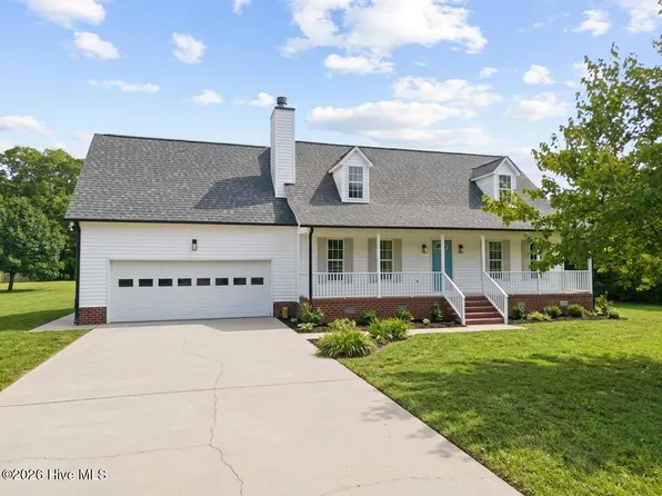 810 Sutter'S Place Drive, Winterville, NC 28590