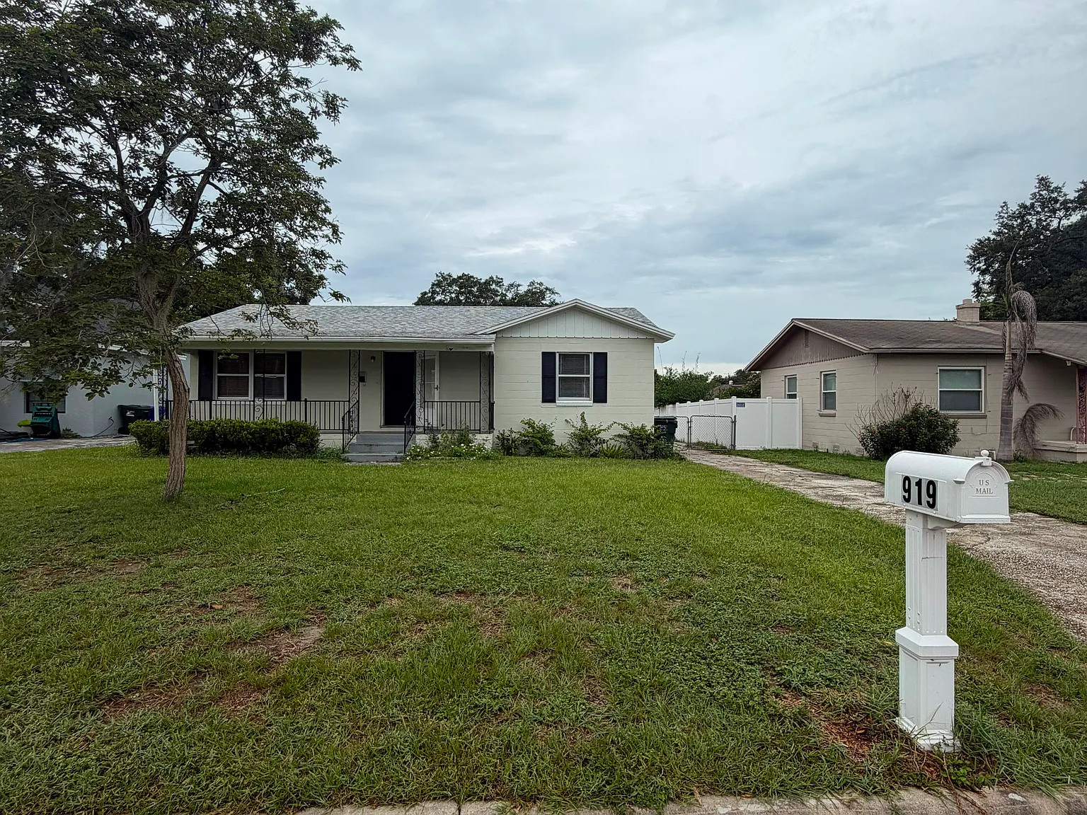 3 bed, 1388 sqft, $1,900 — Photo 4
