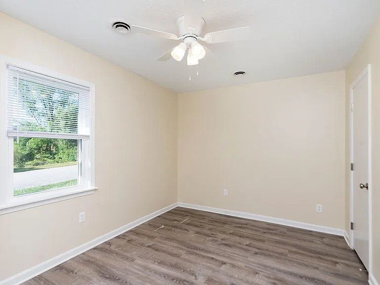 144 River Rd — Photo 13