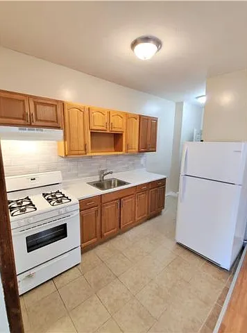 345 Legion St — Photo 1