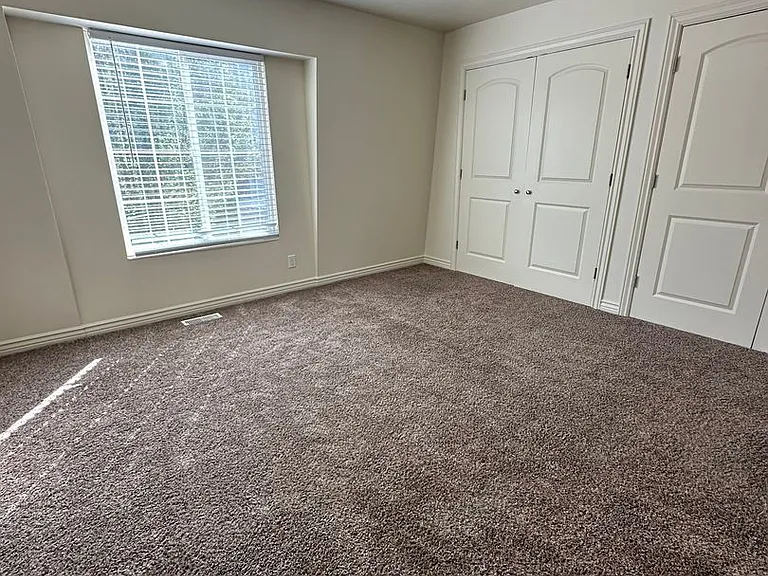 Creekside Oaks Apartments — Photo 21